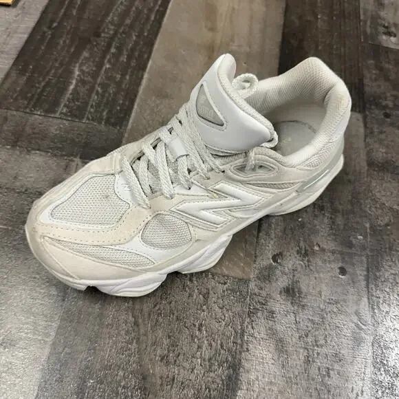 New Balance 9060 Reflection (GS) GC9060LL Women’s Size 6 White Shoes - Picture 11 of 16